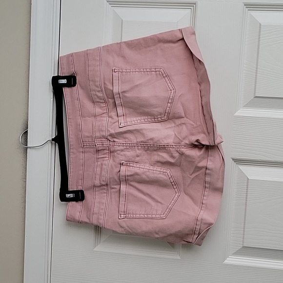 Tinseltown High Rise Shorts - Picture 5 of 12